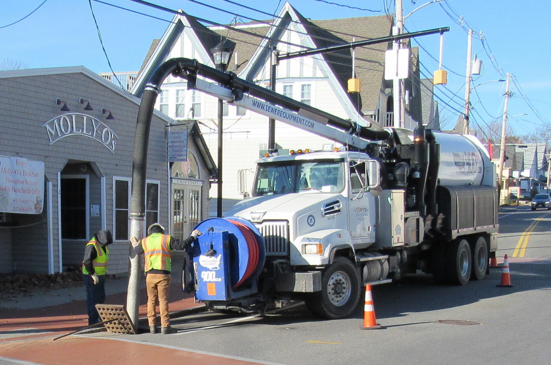 Catch Basin Clearing York DPW